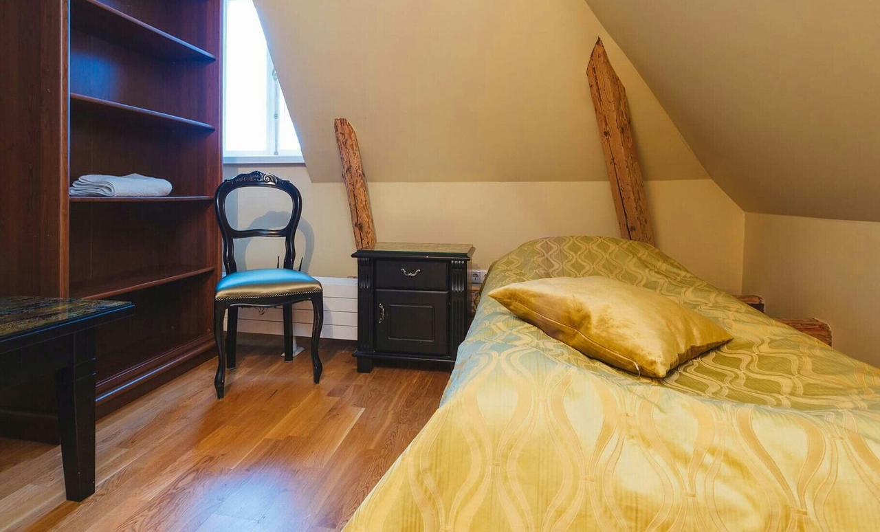 Cozy Apartment In Old Town Таллин Экстерьер фото